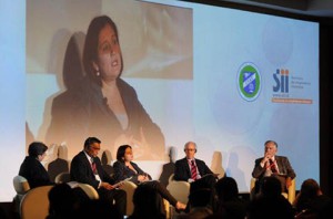 d25 panel2 001